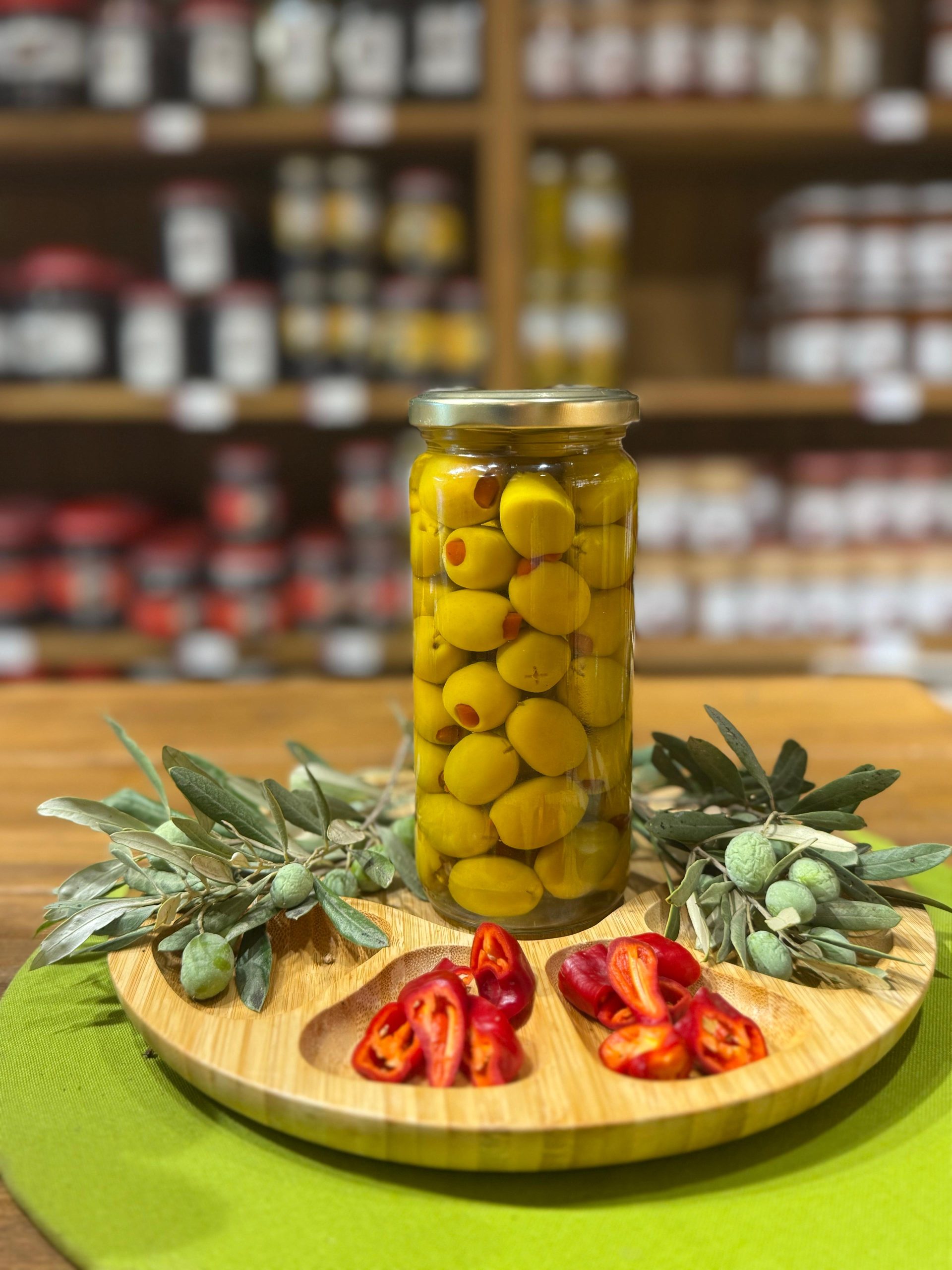 300 Gr Biber Dolgulu Yeşil Zeytin