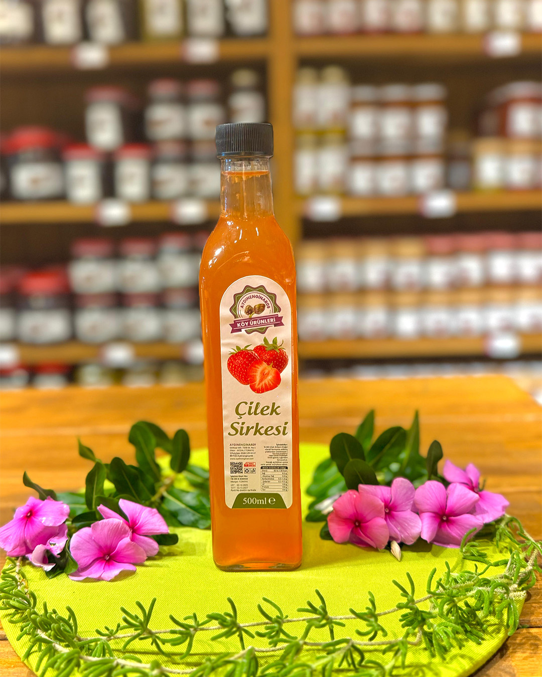 Çilek Sirkesi